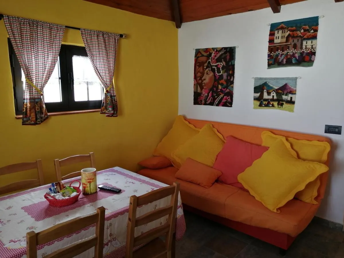 Vivienda Vacacional Las Nubes Genoves Apartment