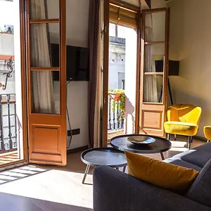 Inspired By Enjoyapartments , Barcellona Spagna
